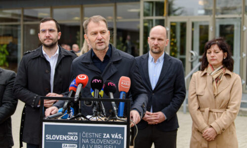 Hnutie Slovensko vyzýva maďarských voličov, aby sa nenechali kúpiť Ficovou vládou (video)