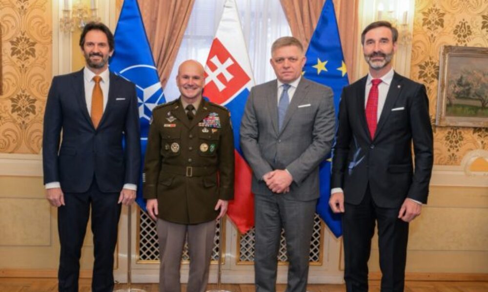 Generál Cavoli pricestoval na 20. výročie vstupu Slovenska do NATO, nazval ho odhodlaným spojencom