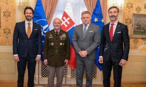 Generál Cavoli pricestoval na 20. výročie vstupu Slovenska do NATO, nazval ho odhodlaným spojencom