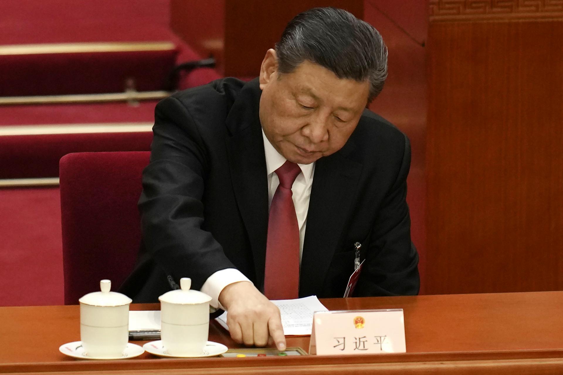 Nalomené vzťahy s Pekingom. Čínsky vodca na schôdzke s holandským premiérom kritizoval obchodné bariéry