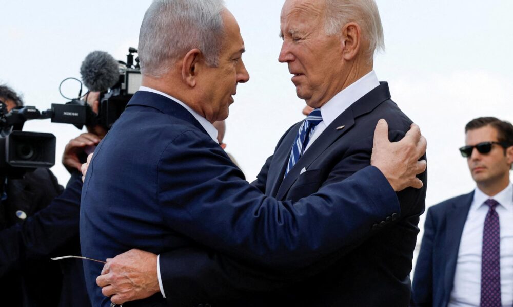 Bidenova administratíva potichu schválila ďalšiu dodávku bômb a stíhačiek Izraelu, píše Washington Post
