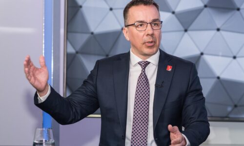 Minister Tomáš: Pri opätovnom zavedení dôchodkového stropu sa môžeme inšpirovať v Česku