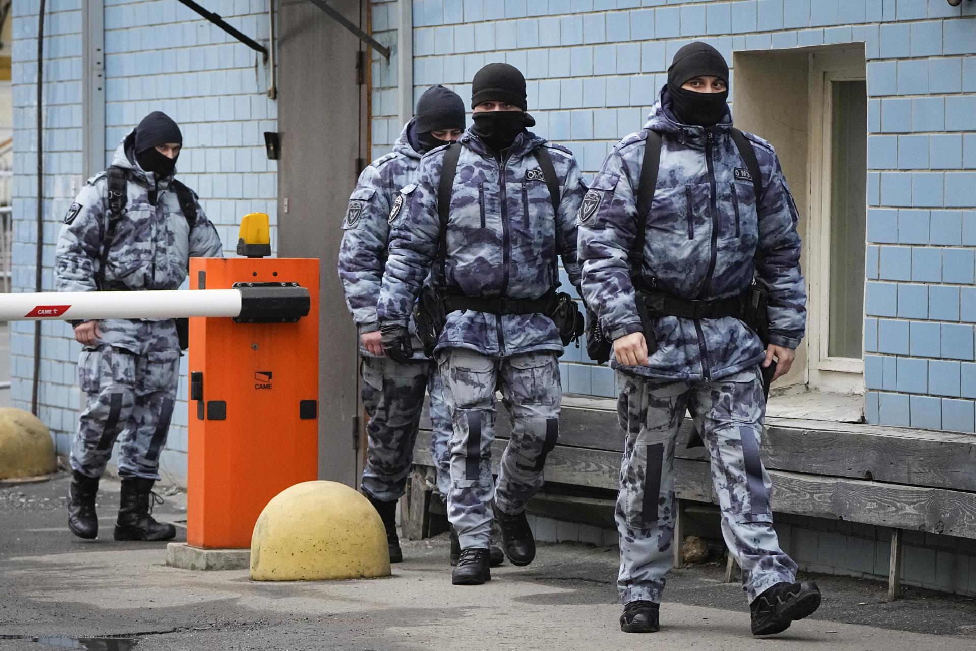 Teroristom v Crocus City Hall pomáhal Západ a Ukrajinci s nimi majú priame prepojenie, tvrdí Rusko