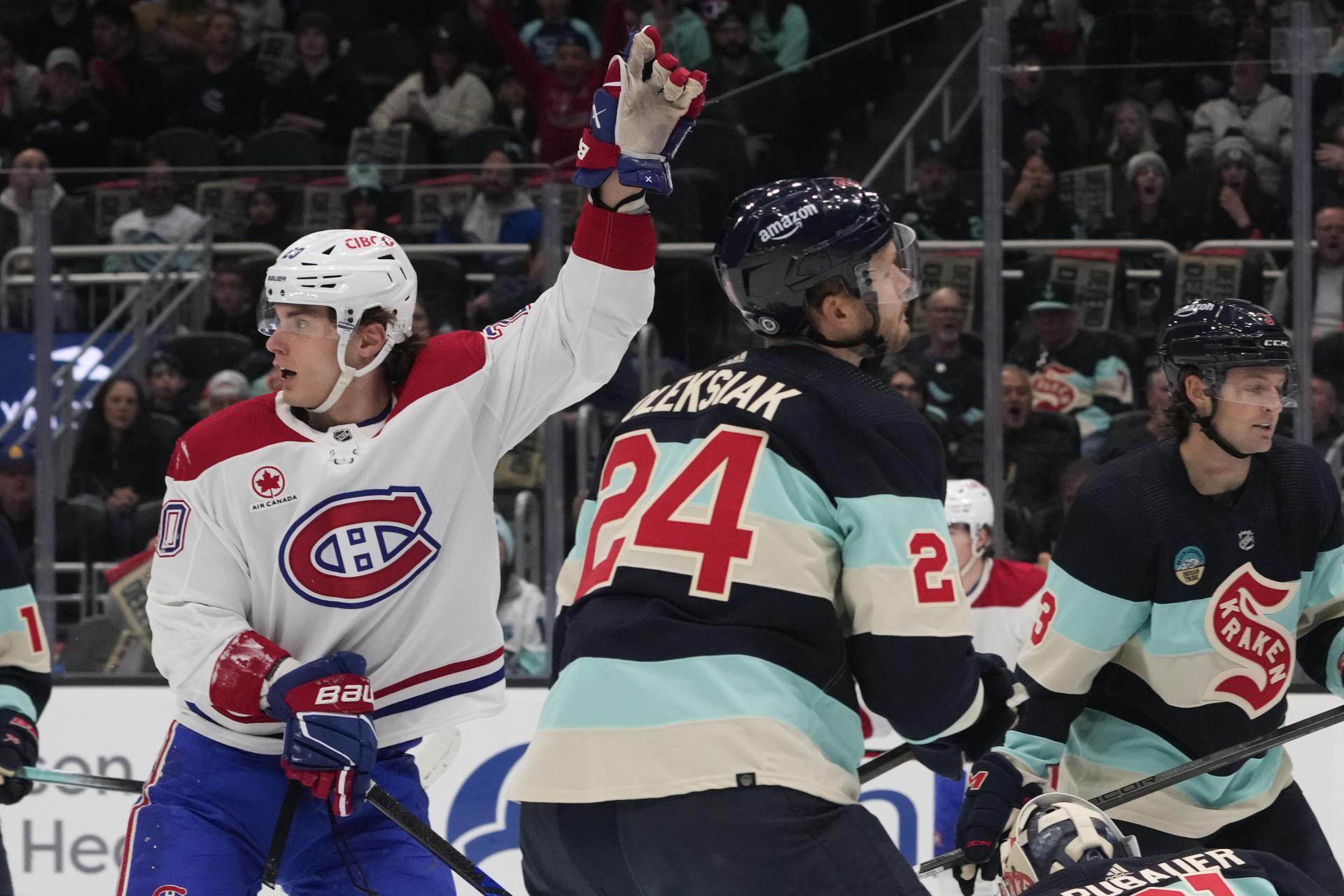 Slafkovský je držiteľom nového rekordu, Montreal si pripísal víťazstvo. Rangers ako prví postupujú do play-off