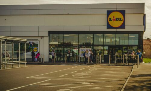 Lidl od vlastnej centrály upustil. Vybral si budovu, kde sídli aj veľký technologický hráč