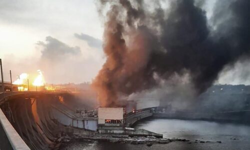 Pri ruských útokoch bolo poškodených päť zo šiestich elektrární firmy, ktorá zásobuje značnú časť Ukrajiny