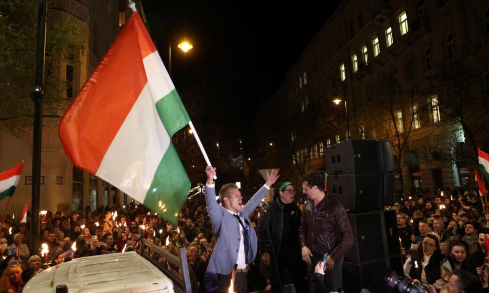 Orbánov kritik Péter Magyar vyzýva na masový protivládny protest