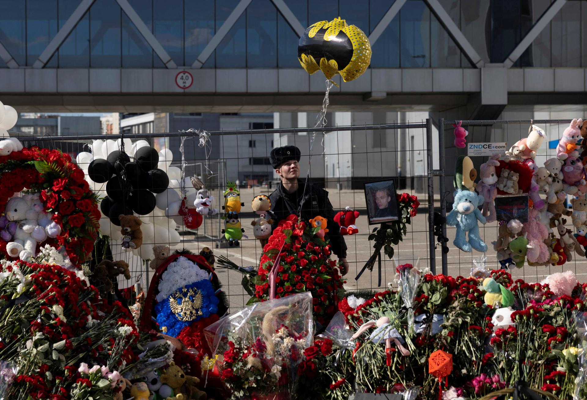Za útokom pri Moskve je Islamský štát, uviedol Biely dom, verziu Moskvy má za nezmysel