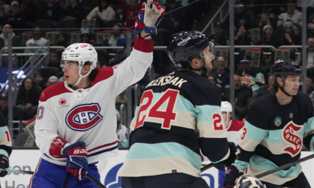 Slafkovský vyrovnal tínedžerský rekord v Canadiens, bodoval aj Nemec (video)