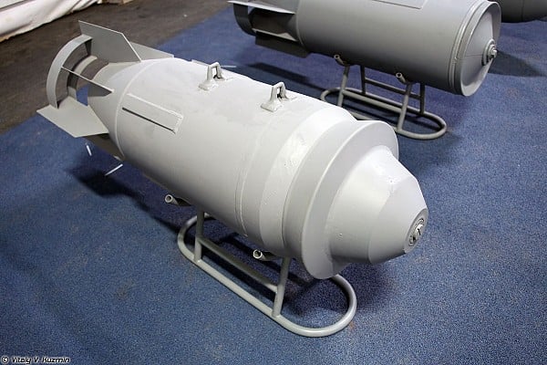 Nočná mora Ukrajincov: FAB 3000 M-54 – Mladší brat jadrovej bomby a diablov synovec