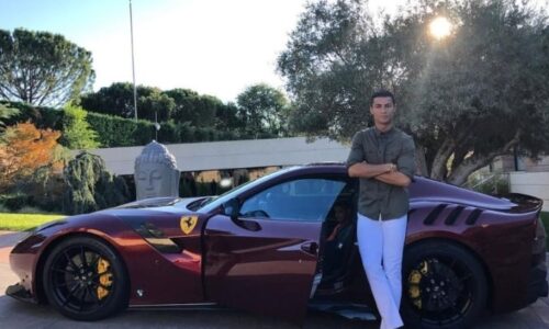 Ronaldova sbírka luxusních aut: Rudá kráska i drahé unikáty. Nahlédněte do garáže legendy
