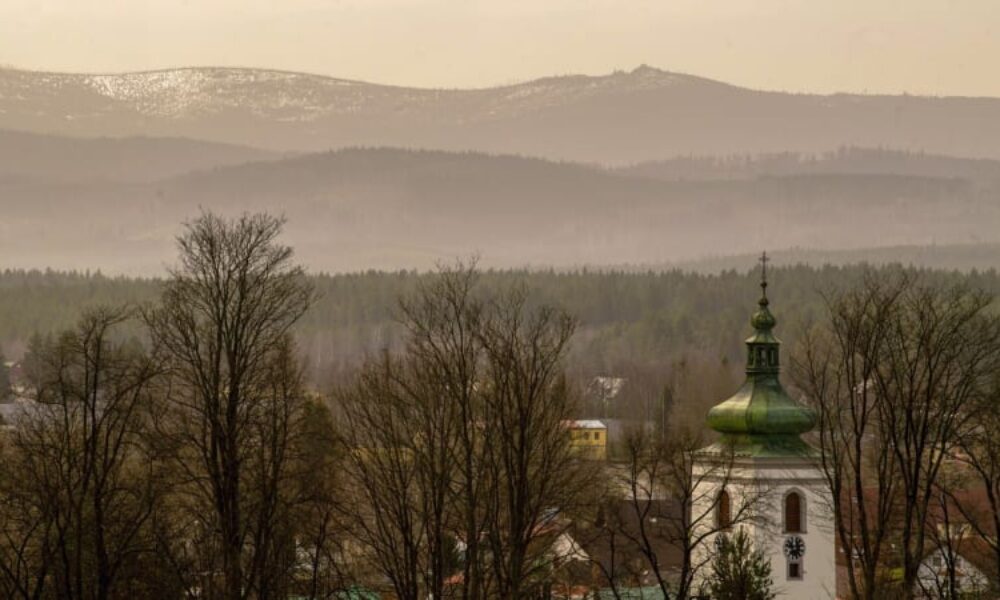 Modrého nebe se nedočkáme. Saharský prach opět zakalí oblohu, meteorologové vydali varování