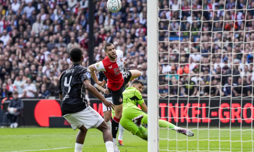 Po údere Hancka sa nedávny semifinalista LM rozsypal. Poníženie Ajaxu podčiarklo gesto fanúšikov