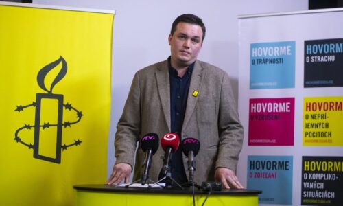 Amnesty International kritizuje Slovensko za diskrimináciu Rómov a LGBT ľudí