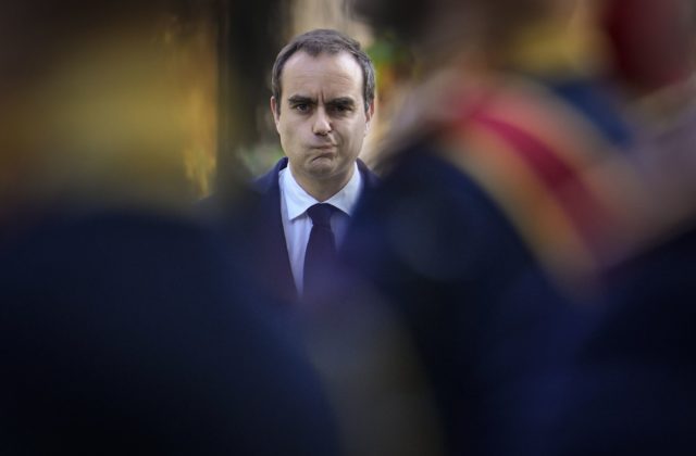 Francúzsky minister obrany sa prvýkrát od októbra 2022 zhováral so Šojguom, odsúdil pritom ruskú vojnu na Ukrajine