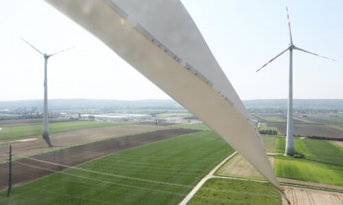 Prezidentské voľby možno pomôžu roztočiť turbíny veterných elektrární