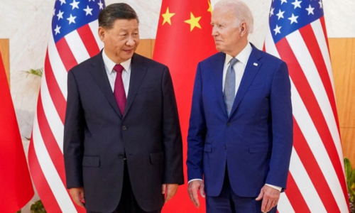 Zatiaľ čo sa Peking usiluje o vzájomne výhodnú spoluprácu, Washington je čoraz viac rozpoltený