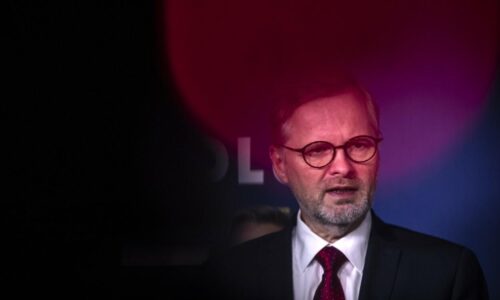 Fiala zostáva predsedom českej vládnucej strany ODS, Okamura naďalej šéfuje opozičnej SPD