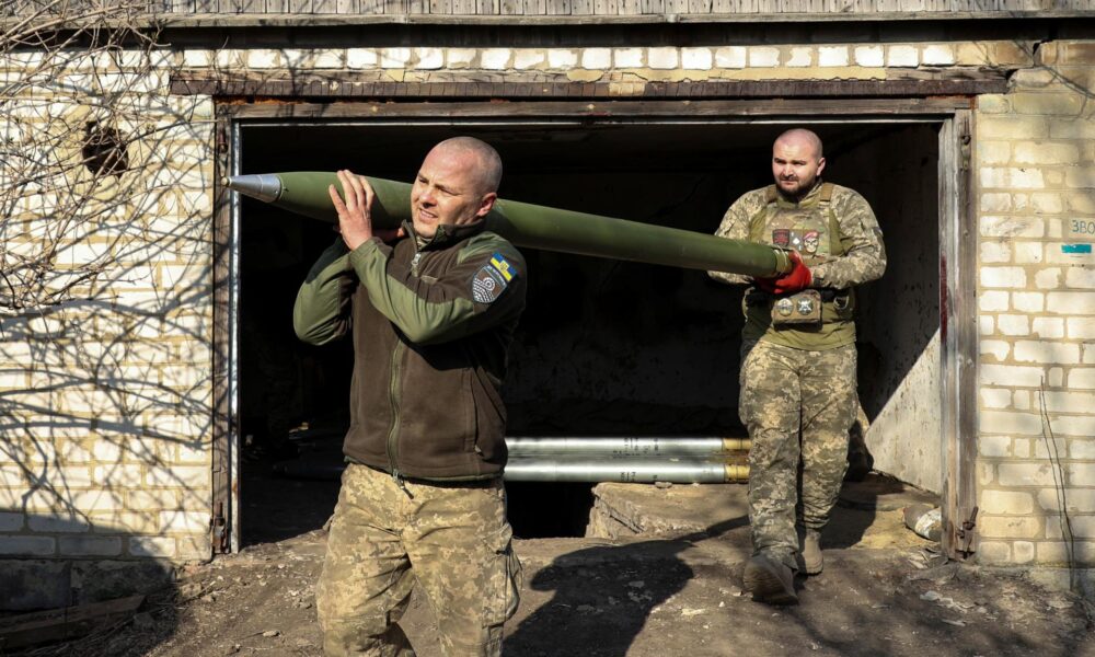 Môže Ukrajina nájsť nových vojakov bez toho, aby zdecimovala celú generáciu? Mladých mužov je málo