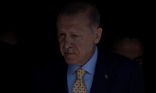 Erdogan priznal, že jeho strana nedosiahla v komunálnych voľbách očakávané výsledky