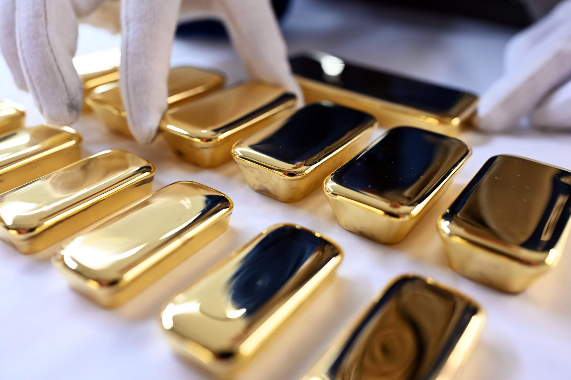 Ceny zlata prudko stúpli po izraelských útokoch na Irán