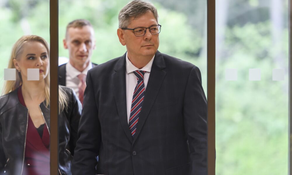 Minister Susko tvrdí, že odchod prokurátorov neohrozí prípad vraždy Kuciaka