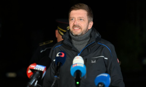 S kontrolami na hraniciach so Slovenskom zatiaľ nepočítame, môže sa to zmeniť, povedal český minister