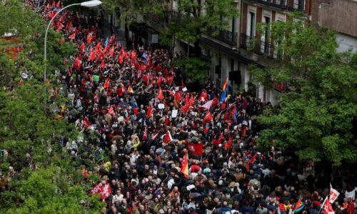 Demonštrácia v Španielsku: Tisíce ľudí v Madride žiadali, aby Sánchez zostal vo funkcii premiéra