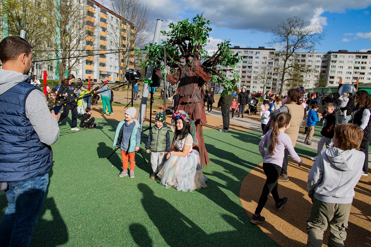 Mesto Revúca má nové ihrisko pre deti