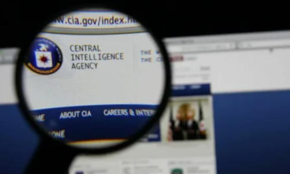 Facebook za svoj zrod vďačí CIA. Sociálne médiá ako informačná zbraň Západu