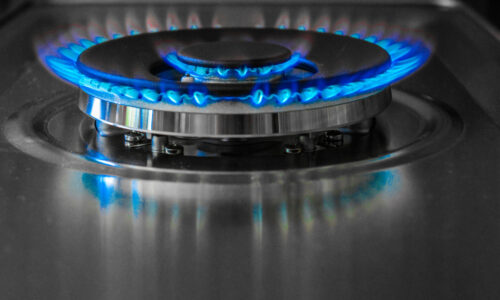 Cena zemného plynu v Európe šplhá kvôli napätiu na Blízkom východe