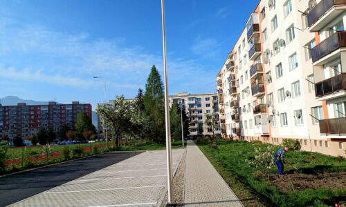 Nové parkoviská na Vrlíkovej ulici na Nábreží v Liptovskom Mikuláši