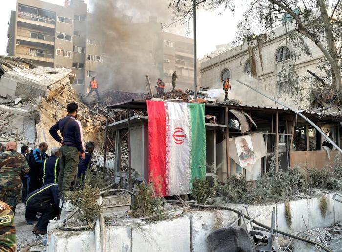 Zaútočí Irán na Izrael v reakcii na útok na konzulát v Damasku?