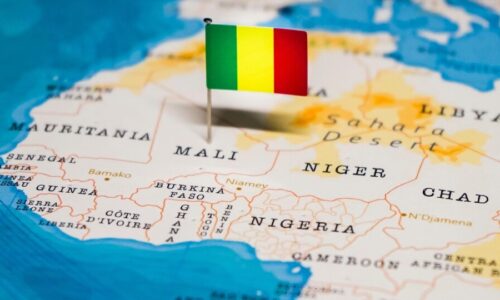 Západoafrické Mali až do odvolania pozastavilo činnosť všetkých politických strán v krajine pre ich podvratnú činnosť a obmedzilo médiám možnosť informovať o ich činnosti