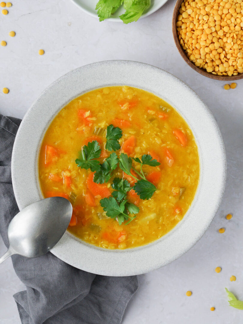 Zeleninová polievka so žltou šošovicou