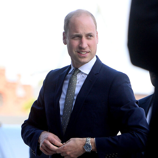Princ William sa stretol s tínedžermi. Potom začal rozprávať o vojvodkyni Kate