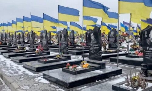 VIDEO: Plukovník Macgregor- Ukrajinci se hromadně vzdávají a odmítají bojovat