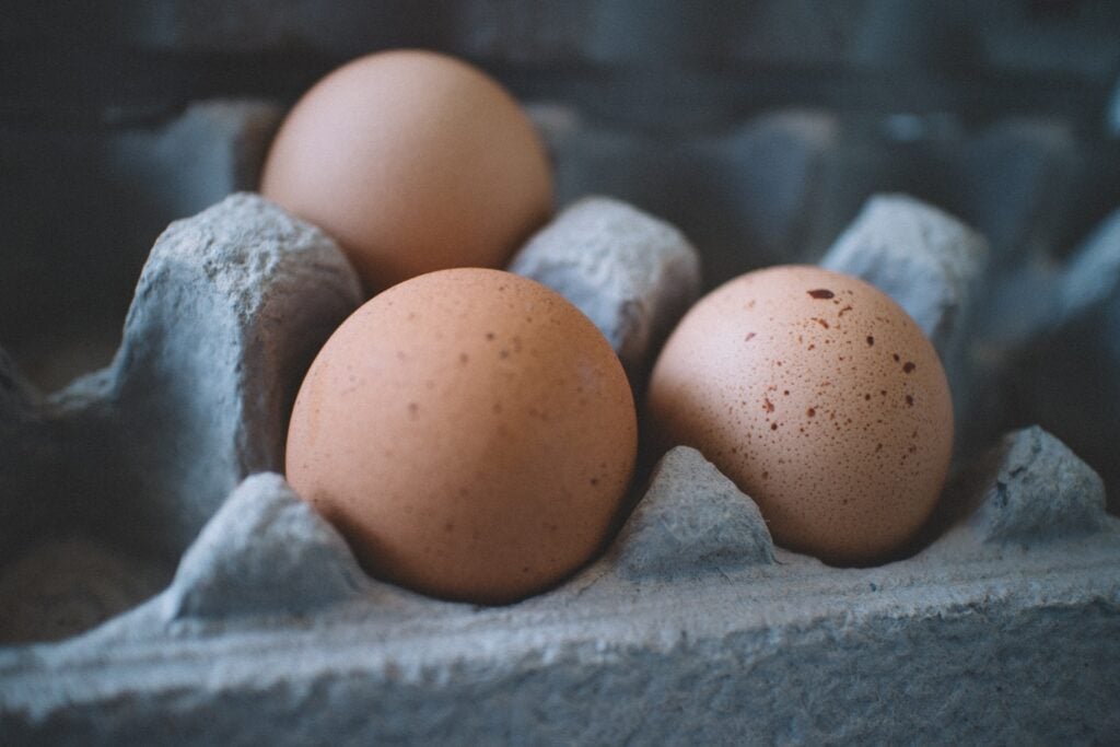 Vajcia v chladničke vôbec nevydržia dlhšie. Na tomto mieste im je lepšie