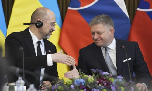Od ruskej propagandy k podpore Ukrajiny: V čom Fico otočil na stretnutí so Šmyhaľom