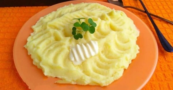Toto je báječná, zemiaková kaša a jej príprava od kuchára z renomovanej reštaurácie: Vzdušná je ako páperie!