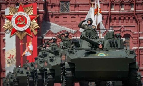 Zmena štruktúry moci v Kremli. Nový minister obrany: Masívne zvýšenie ruských vojenských výdavkov