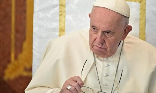 Pápež povedal, že pôjde na konferenciu o Ukrajine, len ak na ňu bude pozvané Rusko