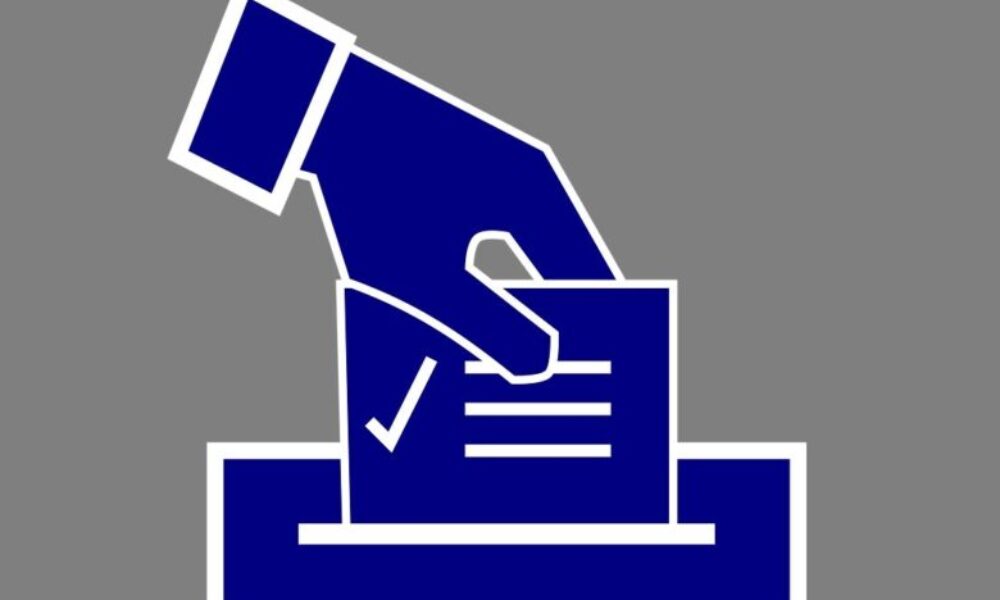 Prieskum: Voľby by v máji vyhral Smer-SD. Koalícia s Republikou by mala ústavnú väčšinu
