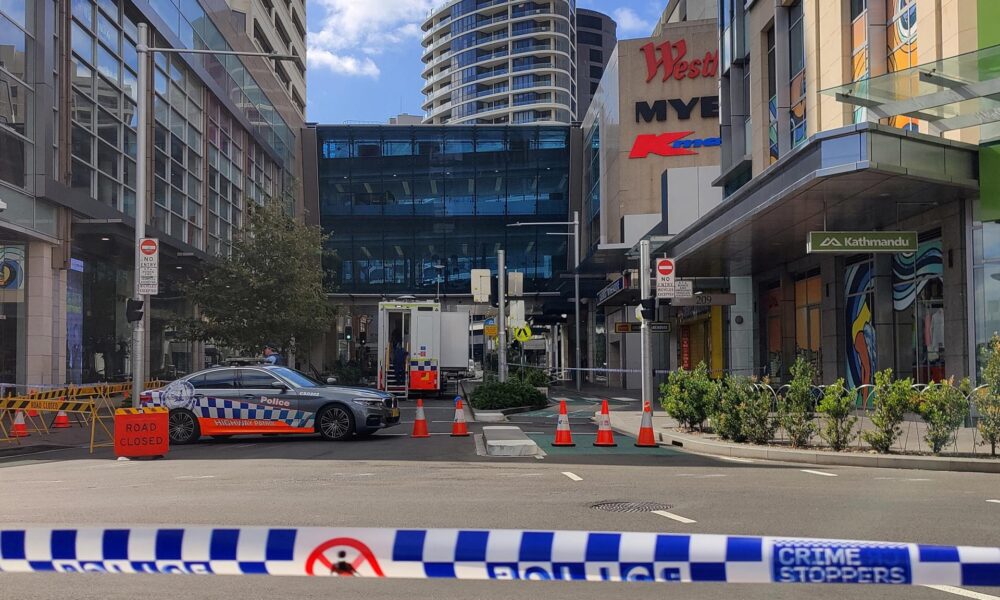 Austrálska polícia zastrelila 16-ročného chlapca, ktorý pobodal muža v Perthe. Radikalizoval sa na internete