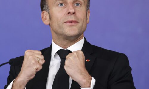“Nespoliehajme sa na NATO.” Macron ponúka francúzske jadrové zbrane na obranu Únie, nechce byť vazalom USA