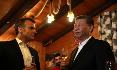 Macron pohostil Si Ťin-pchinga v Pyrenejach, rokovali o Ukrajine aj obchode
