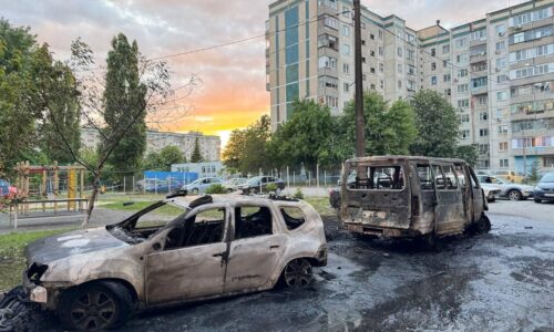 V ruskom Belgorode sa čiastočne zrútila obytná budova, traja ľudia zomreli