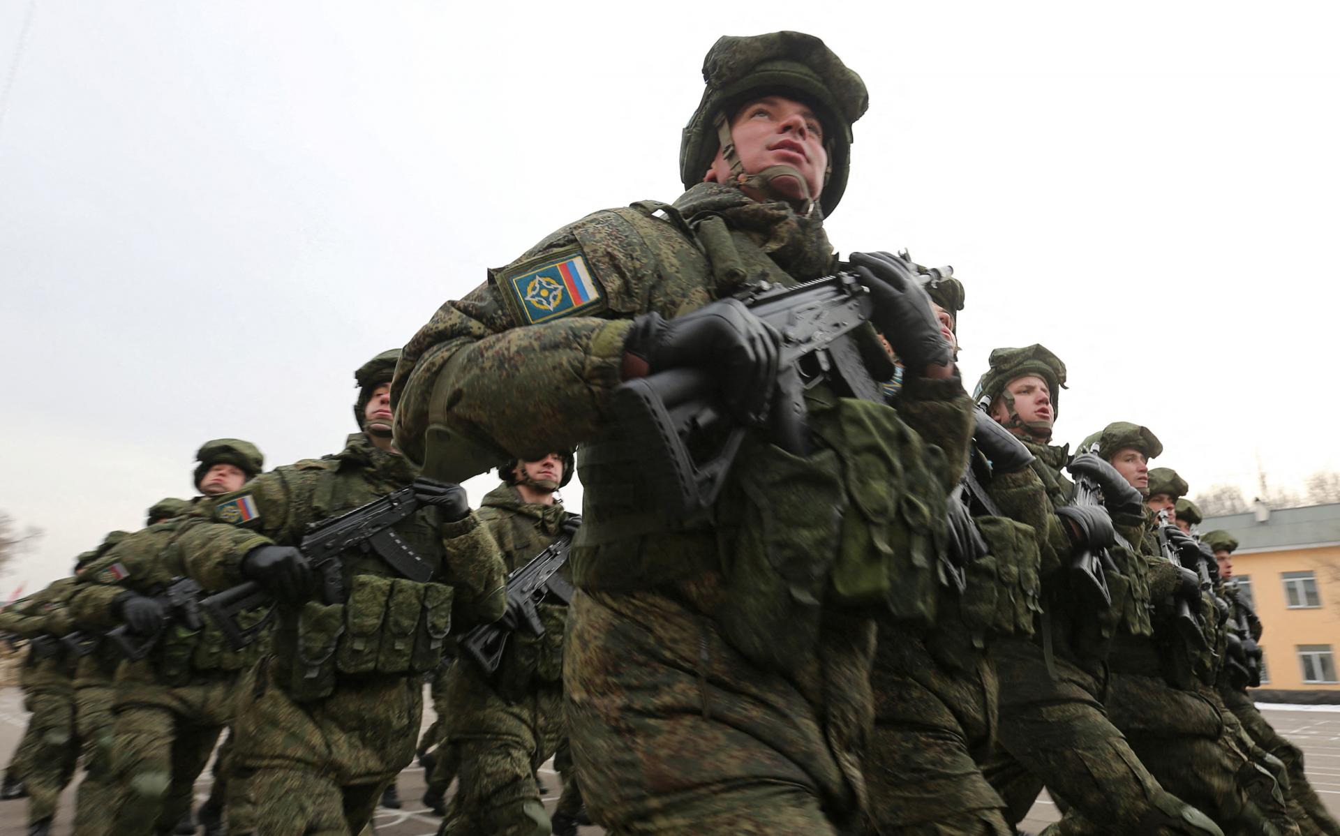 Rusi prišli od začiatku vojny o viac ako 500-tisíc vojakov, tvrdí ukrajinská armáda