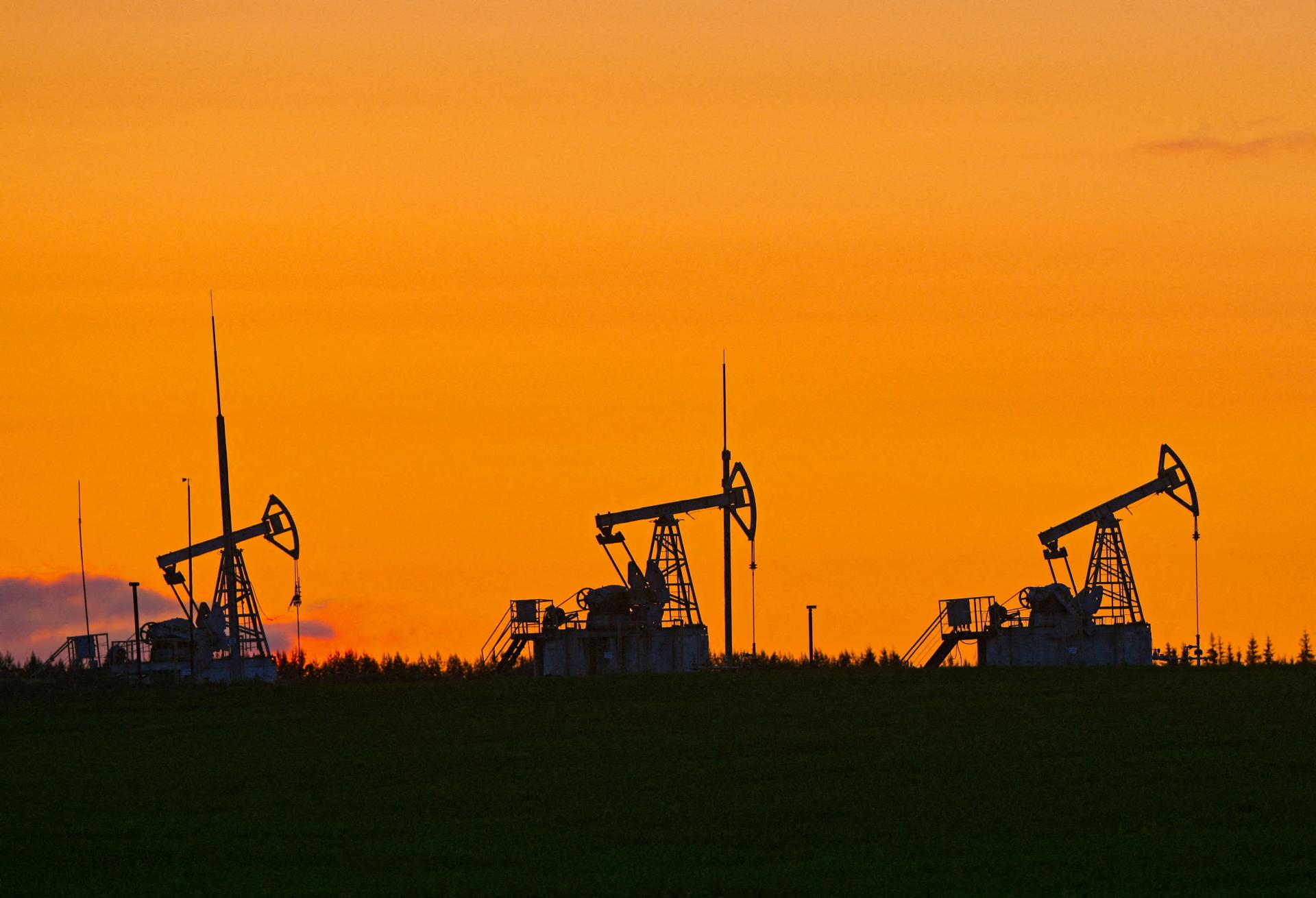 Ceny ropy mierne klesli, nadol ich tlačia očakávania trhov
