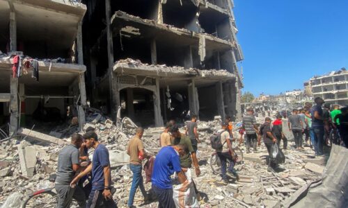 Okrem vojny ohrozujú obyvateľov Pásma Gazy aj rastúce kopy odpadu, hlási OSN
